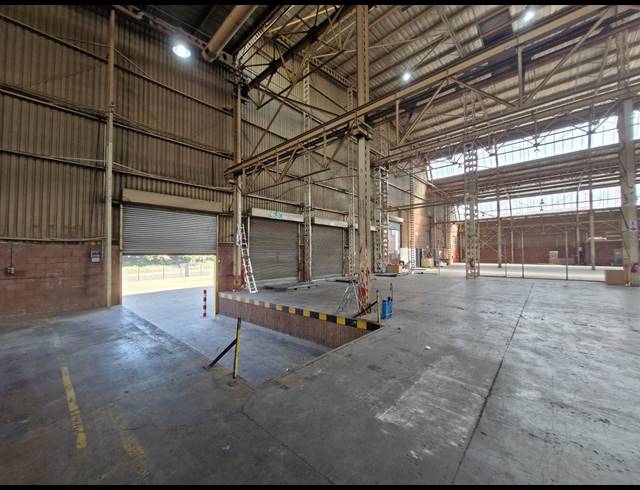 14,389M² WAREHOUSE TO LET IN ALRODE